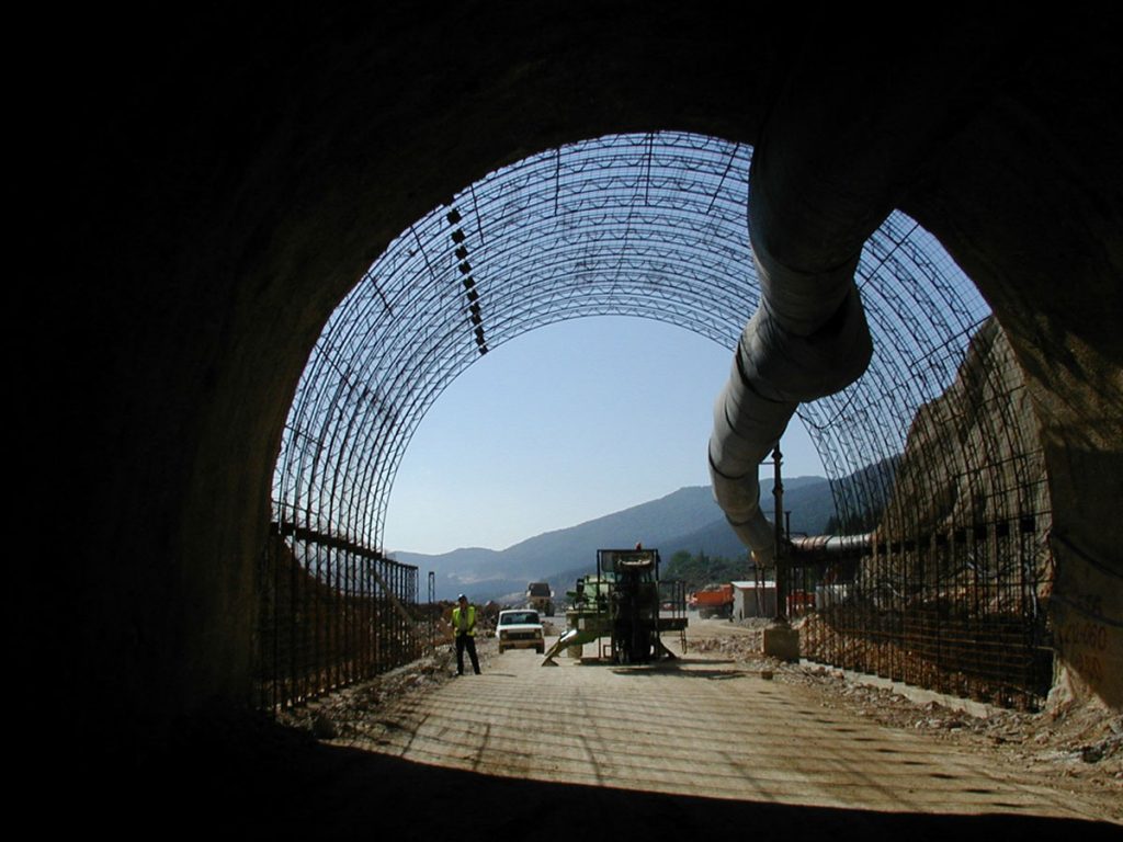Engineering supervision of tunnel construction